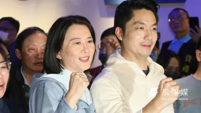 國民黨九合一勝選,接連在嘉義市長選舉和立委補選都贏得勝利。圖為台北市長蔣萬安和委當選立委的王鴻薇 。(柯承惠攝)