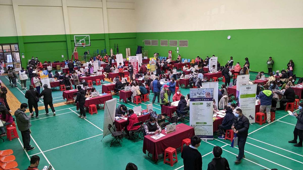 新竹就業中心將於11/16(星期四)在尼尼生活館 (新竹市新安路2-1號)辦理聯合徵才活動 。(圖/新竹就業中心提供) 新竹就業中心將於11/16(星期四)在尼尼生活館 (新竹市新安路2-1號)辦理聯合徵才活動 。(圖/新竹就業中心提供)