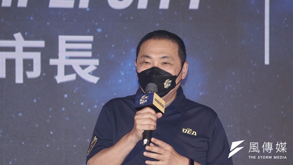 新北市長侯友宜日前在臉書以千字文,抒發對四項公投不站隊的心情,引起國民黨內人士的不滿。(資料照,盧逸峰攝) 新北市長侯友宜日前在臉書以千字文,抒發對四項公投不站隊的心情,引起國民黨內人士的不滿。(資料照,盧逸峰攝)