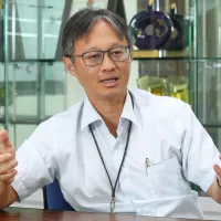 Even after Phison's market capitalization surpassed NT$100 billion, Chairman Pan Chien-cheng (潘健成) has continued to champion the company's work on the front lines. (Photo by Yan Lin-yu) Even after Phison's market capitalization surpassed NT$100 billion, Chairman Pan Chien-cheng (潘健成) has continued to champion the company's work on the front lines. (Photo by Yan Lin-yu)