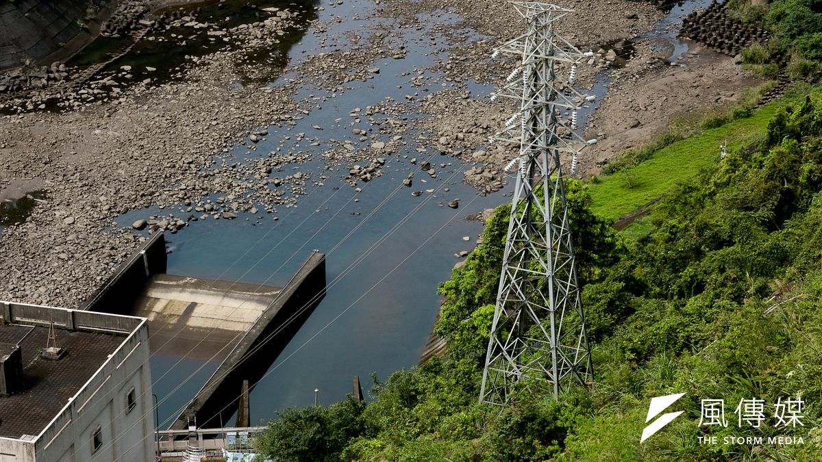 經濟部計畫將再生水用於取代一部分的工業用水,缺水時工業用水就不會排擠到民生用水。(資料照,余志偉攝) 經濟部計畫將再生水用於取代一部分的工業用水,缺水時工業用水就不會排擠到民生用水。(資料照,余志偉攝)