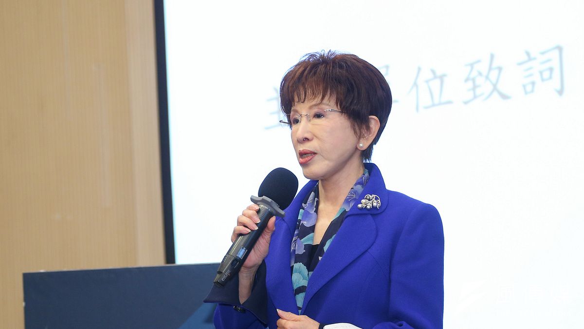 洪秀柱(見圖)痛批蘇貞昌拿買雞腿來比喻買疫苗凸顯民進黨的傲慢、惡劣、不知悔改。(資料照,顏麟宇攝) 洪秀柱(見圖)痛批蘇貞昌拿買雞腿來比喻買疫苗凸顯民進黨的傲慢、惡劣、不知悔改。(資料照,顏麟宇攝)