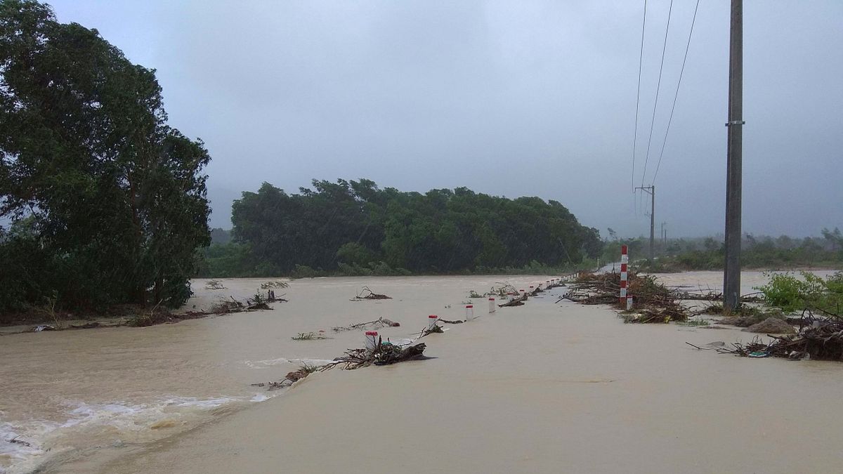地球上發生極端氣候的次數越來越頻繁,強度也日漸增強。圖為颱風丹瑞肆虐越南後的景象。(資料照,美聯社) 地球上發生極端氣候的次數越來越頻繁,強度也日漸增強。圖為颱風丹瑞肆虐越南後的景象。(資料照,美聯社)