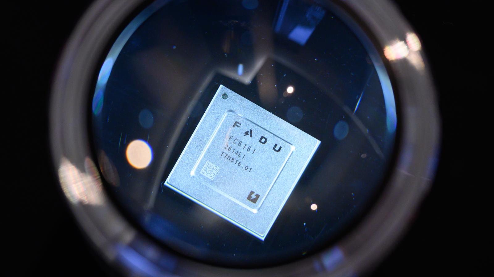AI推論把SSD推進運算核心!FADU Gen6下半年出貨、讀取28.5GB/s,Gen7拚2028年送樣