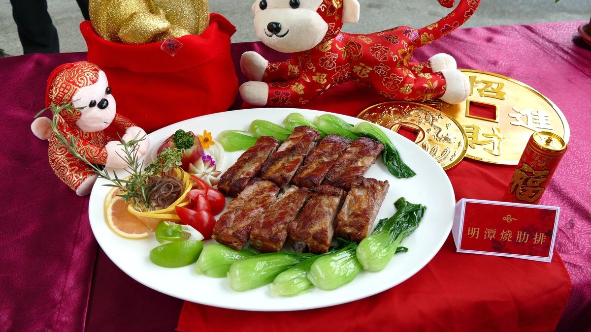 寒冬送暖 魚池鄉5菜1湯「幸福年菜」送關懷 寒冬送暖 魚池鄉5菜1湯「幸福年菜」送關懷