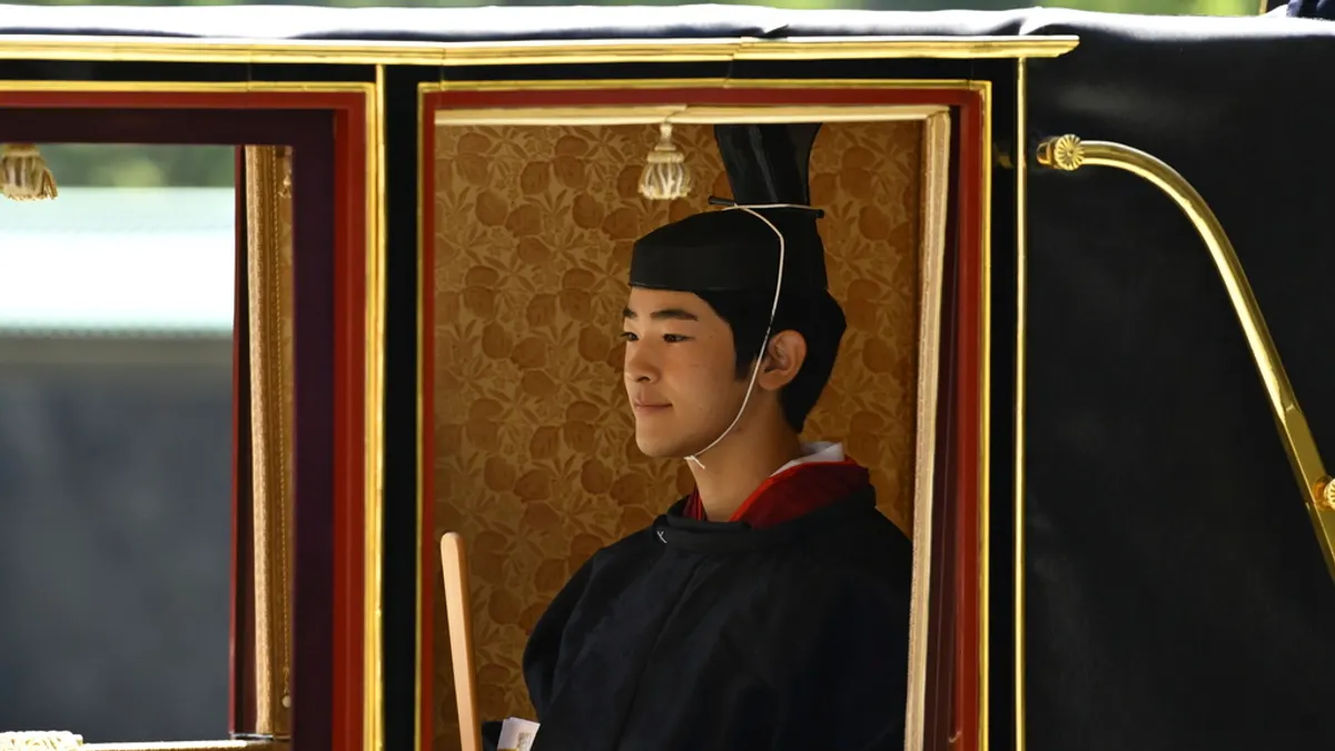 在日本歷史上,有整整五百年沒有皇后出現,這不僅是制度的斷裂,更是時代權力轉移的沉默見證。(示意圖/美聯社) 在日本歷史上,有整整五百年沒有皇后出現,這不僅是制度的斷裂,更是時代權力轉移的沉默見證。(示意圖/美聯社)