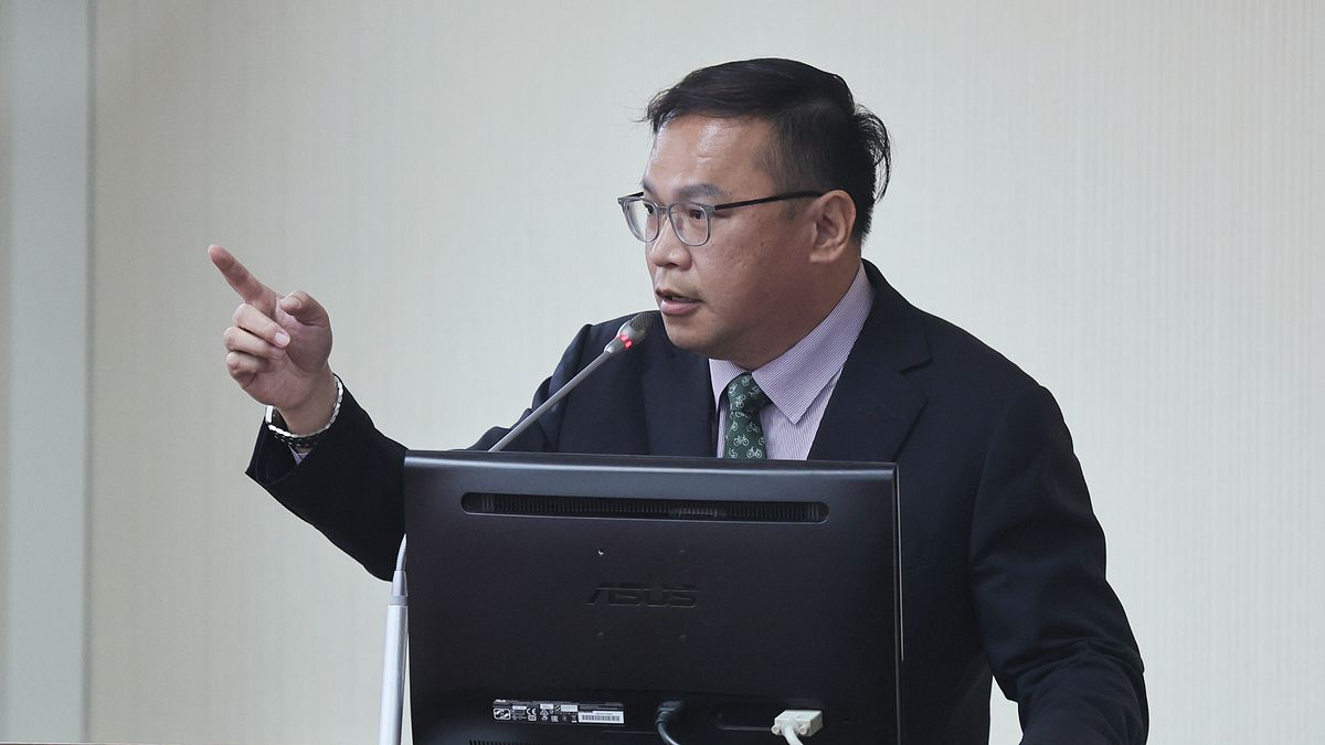 王義川背書「高德地圖無資安疑慮」 媒體人提小紅書事件:他怕政府再淪笑柄