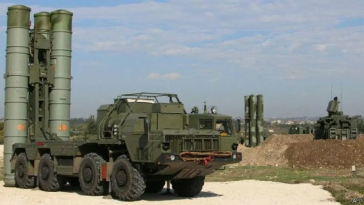 S-400防空導彈射程很遠,是俄羅斯最先進的地對空飛彈。(BBC中文網)