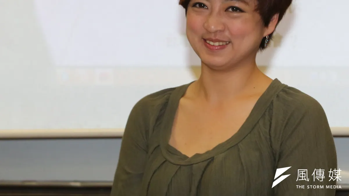 將挑戰信義松山區藍委費鴻泰的是同志諮詢熱線協會的文宣部主任呂欣潔,澳洲雪梨大學政策研究所碩士畢業。