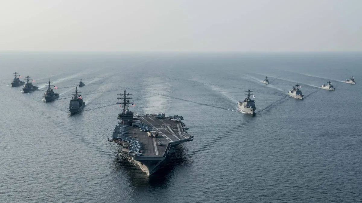 美國海軍雷根號(USS Ronald Reagan)航空母艦與第五航母打擊群(CSG 5)。(雷根號臉書)