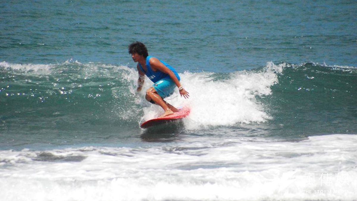 旗津海韻露營區23日正式開幕,同時也是第3屆媽祖盃旗津衝浪賽,來自各地的衝浪好手齊聚一堂。(取自高市府網站) 旗津海韻露營區23日正式開幕,同時也是第3屆媽祖盃旗津衝浪賽,來自各地的衝浪好手齊聚一堂。(取自高市府網站)