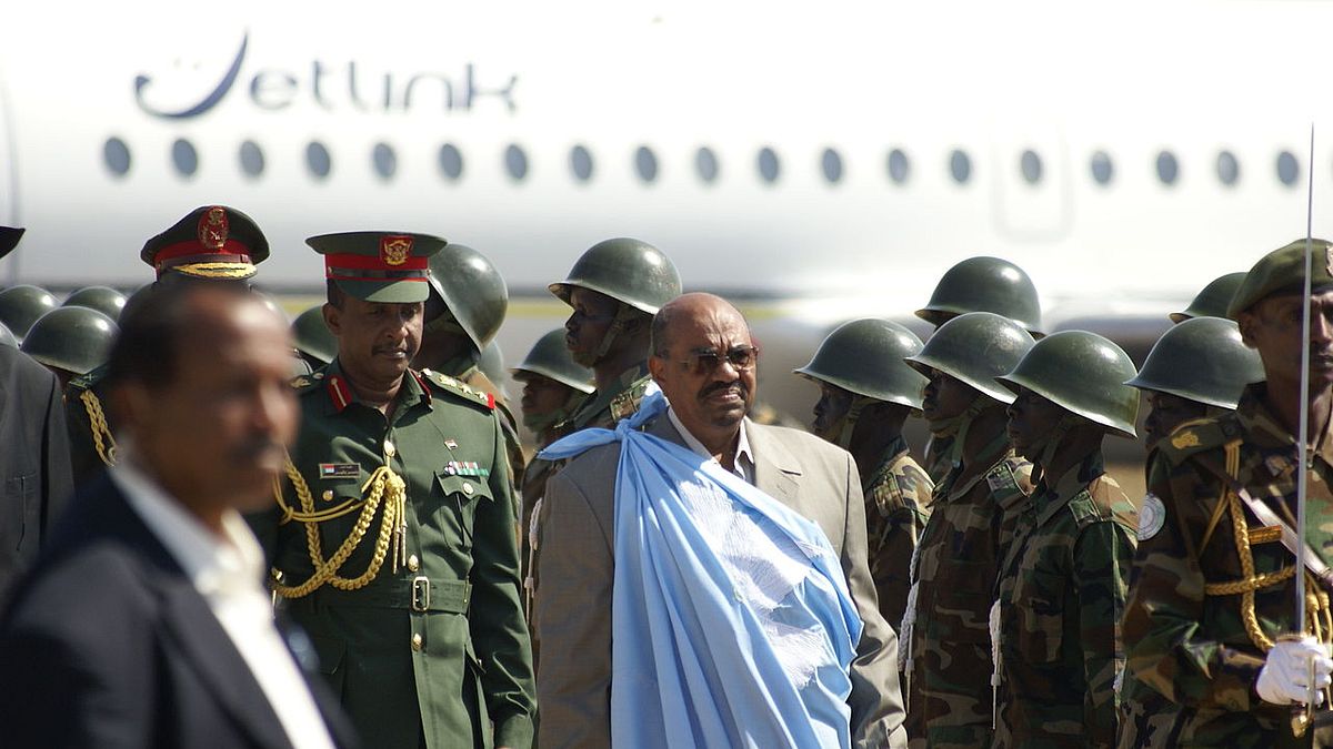 蘇丹獨裁強人總統巴希爾(Omar al-Bashir)(Al Jazeera English@Wikipedia / CC BY-SA 2.0) 蘇丹獨裁強人總統巴希爾(Omar al-Bashir)(Al Jazeera English@Wikipedia / CC BY-SA 2.0)