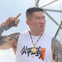 インフルエンサー「館長」こと陳之漢(写真)は先日、生中継で中国大陸に向かい「平和大使」を務めることを発表したが、陸委会は「この時代に平和大使を自称できる者はいない」と抗議した。(資料写真、柯承惠撮影) インフルエンサー「館長」こと陳之漢(写真)は先日、生中継で中国大陸に向かい「平和大使」を務めることを発表したが、陸委会は「この時代に平和大使を自称できる者はいない」と抗議した。(資料写真、柯承惠撮影)