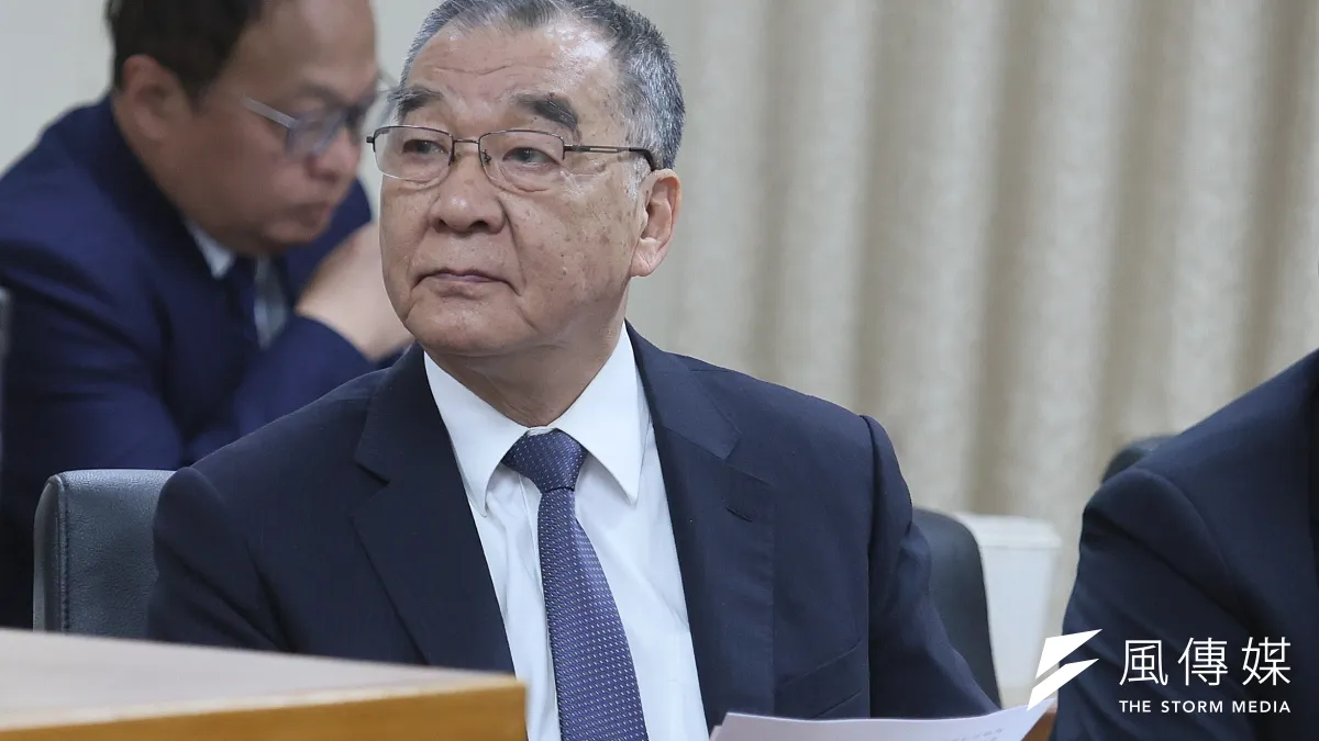 國防部長邱國正成了「背鍋俠」,總統府憲兵勤務和兒子私生活的鍋都扛了。(柯承惠攝)