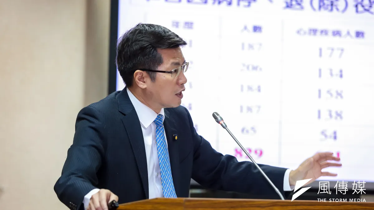 民進黨立委羅致政11日出席外交國防委員會質詢。(顏麟宇攝)