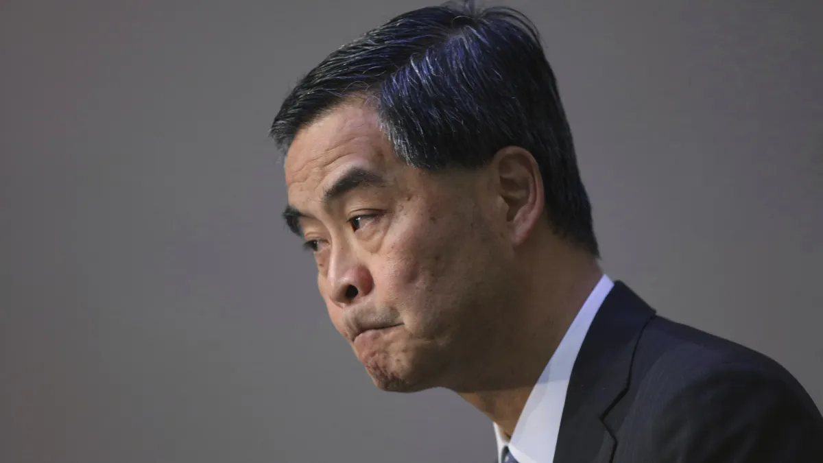 香港特首梁振英9日突然宣布不會競選連任。(AP)