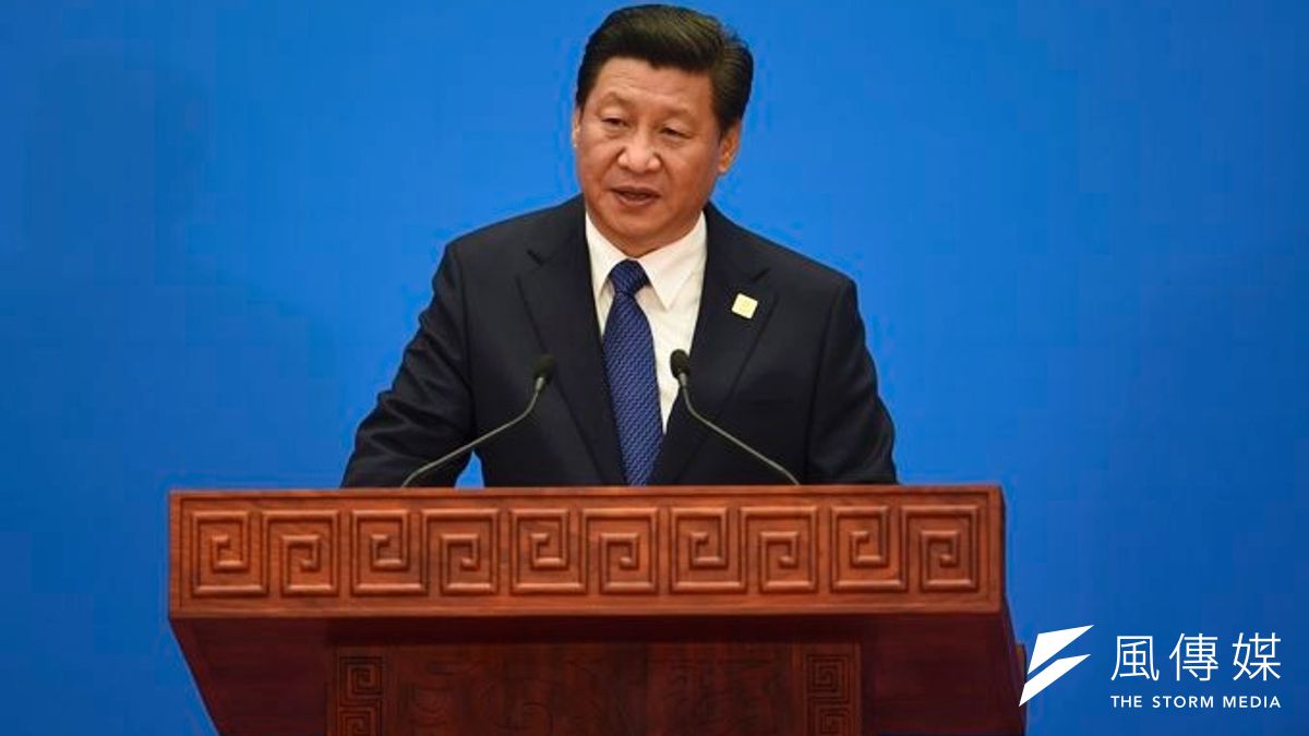 中國國家主席習近平在會後記者會上表示,本屆峰會批准APEC亞太自貿區路線圖,象徵APEC成員推動區域一體化的決心。(美聯社) 中國國家主席習近平在會後記者會上表示,本屆峰會批准APEC亞太自貿區路線圖,象徵APEC成員推動區域一體化的決心。(美聯社)