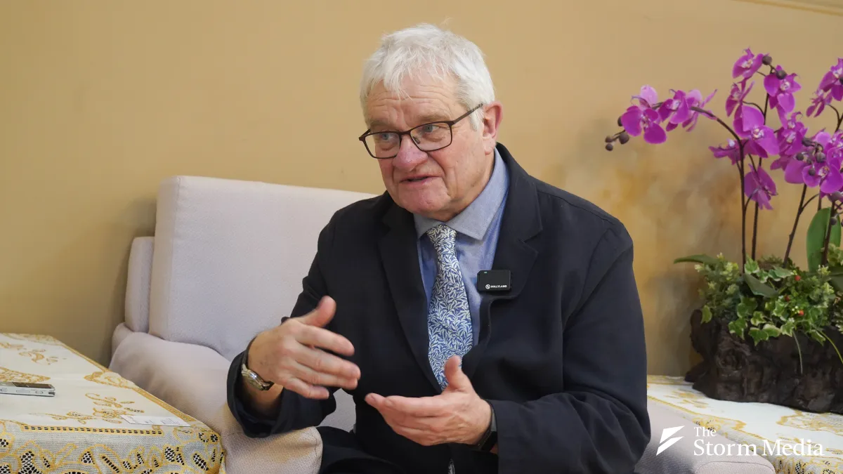 Nobel Prize winner Nurse speaks with The Storm Media in an exclusive interview. (Photo by Tsai Chin-chieh)