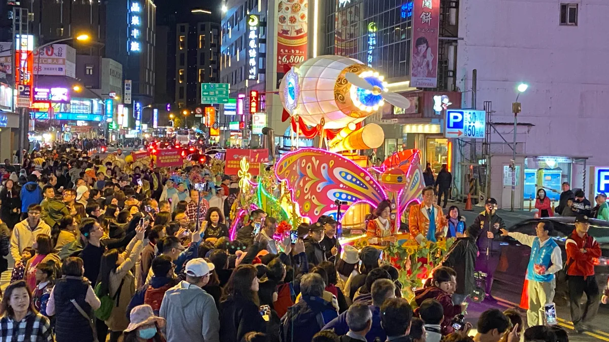 時值冬遊旺季,宜蘭交通便利,擁有豐厚的觀光與溫泉資源,加上「擴大國旅秋冬遊」專案及夜市券、溫泉券等加碼催化,讓宜蘭在這波旅遊熱潮上獲得極大效益,在溫泉季活動宣傳期間,秋冬遊住宿補助使用次數共有3萬多個房間。(圖/宜蘭縣政府提供)