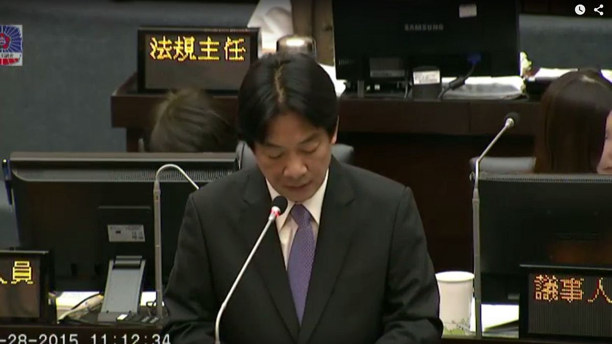 台南市長賴清德28日重回市議會報告。(取自台南市議會議事影音直播) 台南市長賴清德28日重回市議會報告。(取自台南市議會議事影音直播)