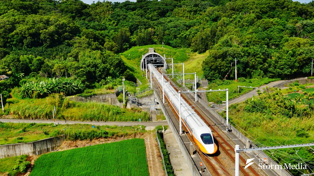 The 'HSR Pingtung Extension' project has officially entered the second-phase environmental impact assessment, with the 'Kaohsiung Route' passing through the city center confirmed as the selected alignment. (File photo / Lu Yi-feng)