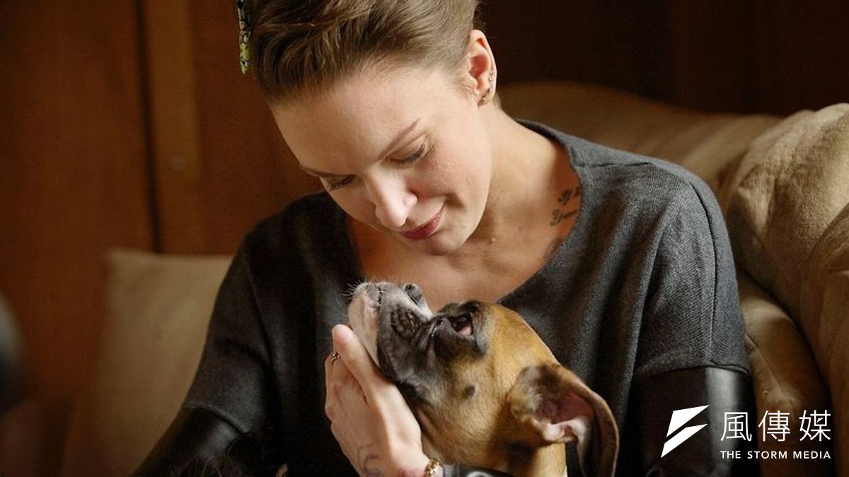 許多女性心甘情願當狗媽媽(美聯社) 許多女性心甘情願當狗媽媽(美聯社)