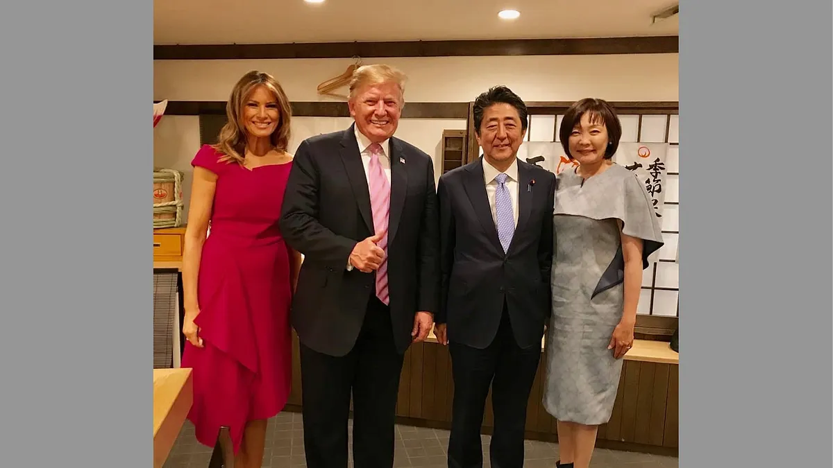 安倍晋三夫妻とトランプ前大統領夫妻の会食後の記念写真。(安倍昭恵氏のInstagramより)