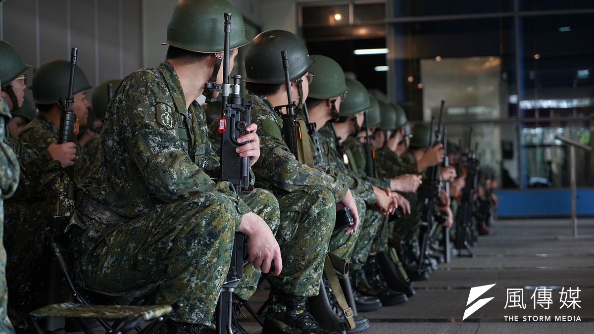 「漢光41號」實兵操演,將首度驗證後備旅實兵編成,大規模動員後備部隊。(資料照,張曜麟攝) 「漢光41號」實兵操演,將首度驗證後備旅實兵編成,大規模動員後備部隊。(資料照,張曜麟攝)