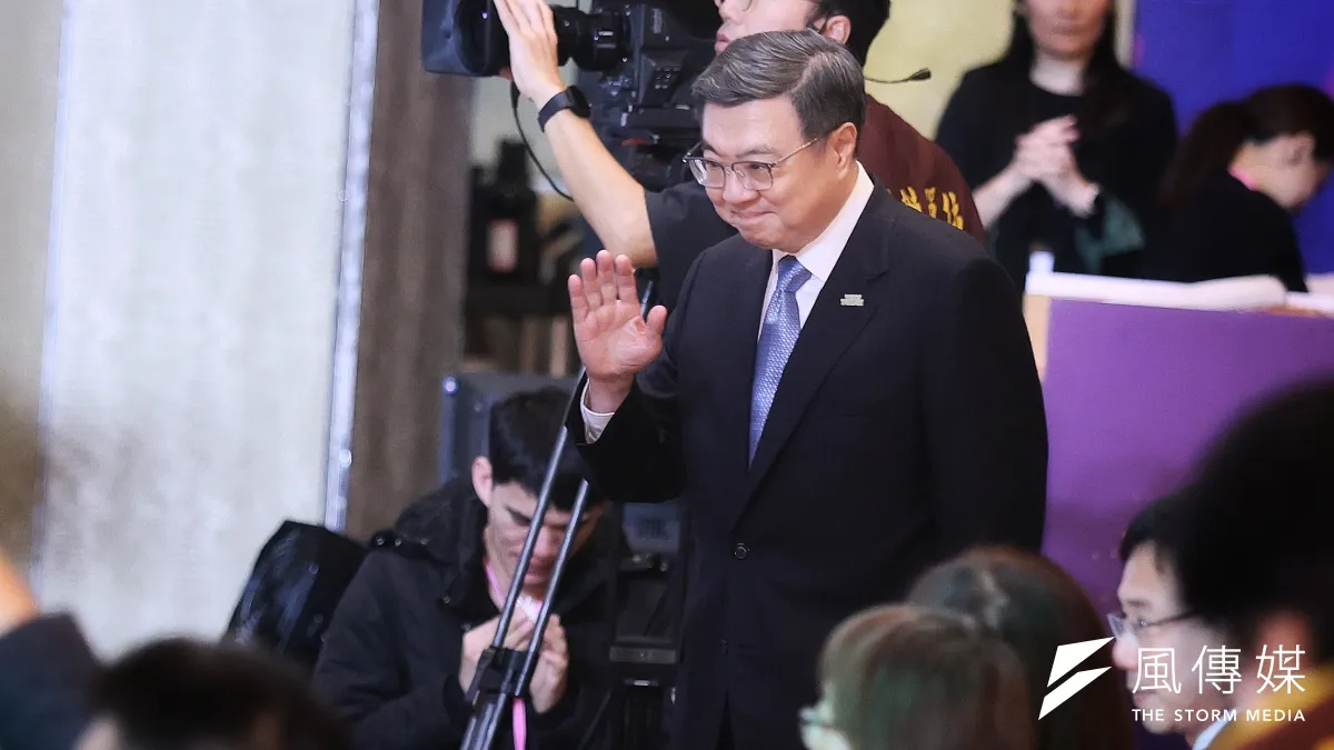行政院長卓榮泰已表態不會循覆議程序處理停砍年金法案,但對於是否直接副署公布,或比照其他爭議法案走向釋憲,仍在最後評估階段。(柯承惠攝) 行政院長卓榮泰已表態不會循覆議程序處理停砍年金法案,但對於是否直接副署公布,或比照其他爭議法案走向釋憲,仍在最後評估階段。(柯承惠攝)
