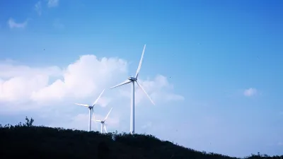 作者指出,德國的能源轉型政策是蔡政府的標桿,但蔡政府沒說的是,德國因大力發展綠能,電力備用容量率超過100%,而六年後全民也將因為蔡政府的能源轉型政策,每年付出2500億元的代價。(資料照,取自flicker@chia ying Yang)