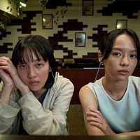 『メイメイ』の主演を務める王渝萱(ワン・ユーシュエン)、王渝屏(ワン・ユーピン)姉妹。(写真/(c)ぴあ、ホリプロ、電通、博報堂、一般社団法人PFF提供) 『メイメイ』の主演を務める王渝萱(ワン・ユーシュエン)、王渝屏(ワン・ユーピン)姉妹。(写真/(c)ぴあ、ホリプロ、電通、博報堂、一般社団法人PFF提供)
