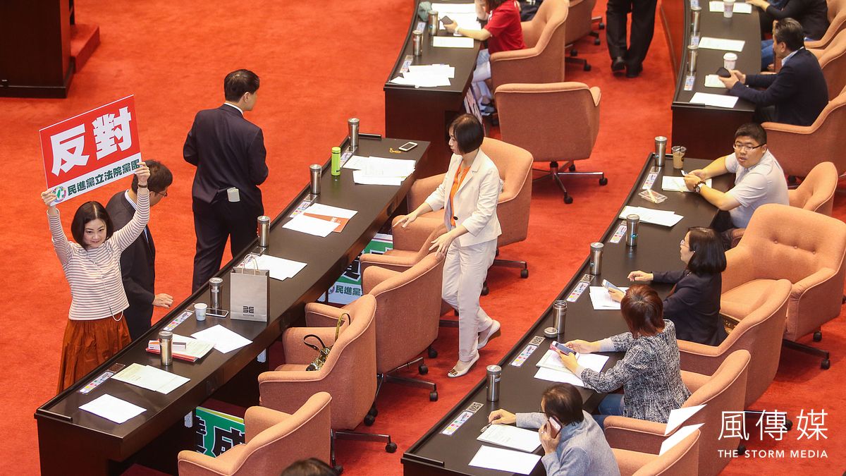 立法院今天三讀修正公司法部分條文,賦予新創企業更大經營彈性,及更多籌資管道,友善新創環境。(資料照,陳明仁攝) 立法院今天三讀修正公司法部分條文,賦予新創企業更大經營彈性,及更多籌資管道,友善新創環境。(資料照,陳明仁攝)