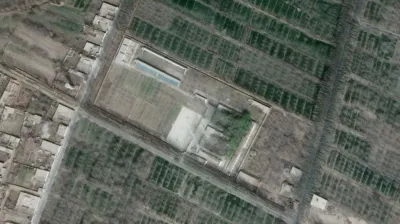 2018年的衛星圖像顯示阿布來提被拘留、位於和田的營地 2018年的衛星圖像顯示阿布來提被拘留、位於和田的營地