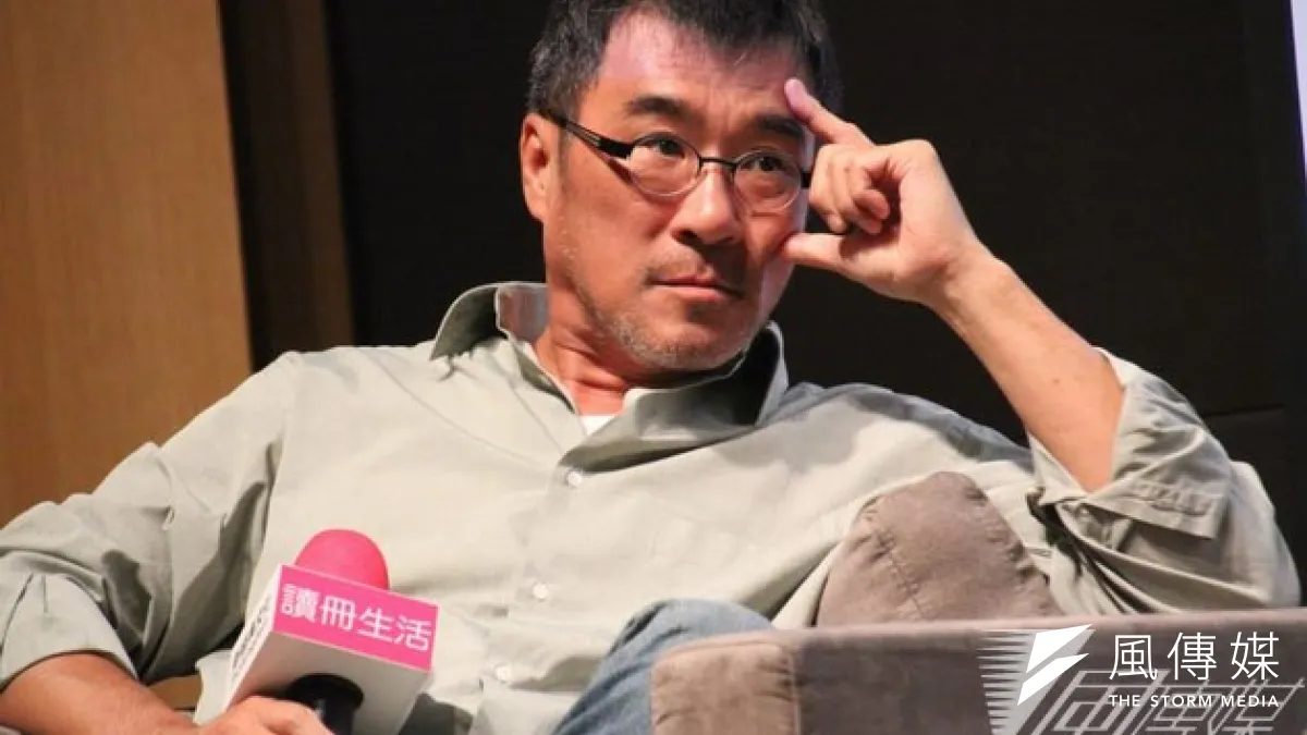 薑果然是老的辣,李宗盛28日二度拿下金曲獎的年度歌曲獎。(讀冊生活x新經典文化提供)