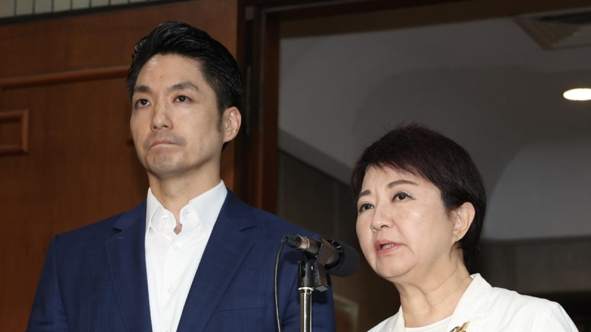 獨家》725反毒油遊行「報名踴躍卻沒經費」 韓國瑜、藍六都參選人義賣親簽戰袍籌錢
