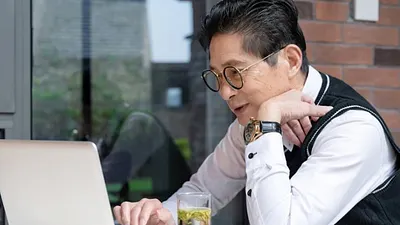 善於投資、理財,42就退休的理財顧問吳家揚,分享他的理財方式。(圖/取自Money錢)