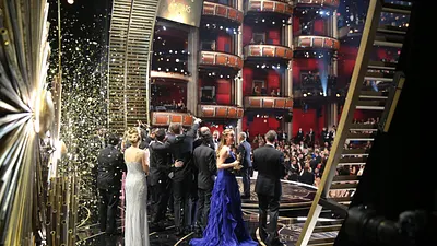 受到種族爭議與網路收視的影響,2016年的奧斯卡頒獎典禮收視率較去年跌了8%。(美聯社)