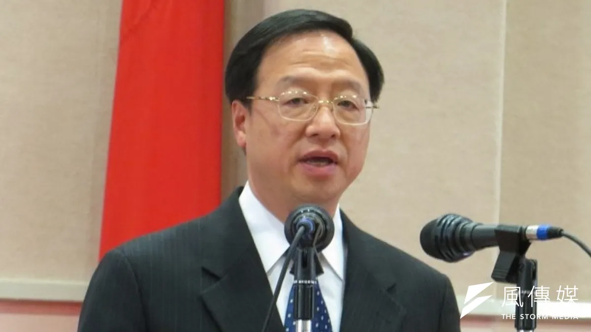 行政院長江宜樺25日上午舉行記者會,希望檢方減輕闖行政院學生的刑責。(仇佩芬攝)