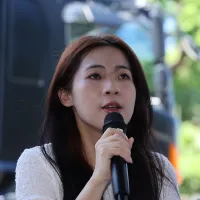國民黨立委徐巧芯表示,總統府只講國務機要費用來買月餅很重要,那明年就只保留月餅預算,剩下全部刪掉。(資料照,陳品佑攝) 國民黨立委徐巧芯表示,總統府只講國務機要費用來買月餅很重要,那明年就只保留月餅預算,剩下全部刪掉。(資料照,陳品佑攝)