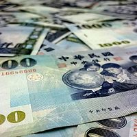新台湾ドルの史詩的な上昇はまだ終わらず、5日の取引開始直後から猛烈な上昇を再び見せ、上昇幅は1元以上に拡大し、一時29元に達した。(資料写真、林彦呈撮影) 新台湾ドルの史詩的な上昇はまだ終わらず、5日の取引開始直後から猛烈な上昇を再び見せ、上昇幅は1元以上に拡大し、一時29元に達した。(資料写真、林彦呈撮影)