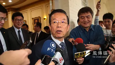 民進黨執政不佳,讓許多高知名度與看好度高的民進黨市議員選將受到衝擊,紛紛打出「告急牌」。據了解,駐日代表謝長廷17日將返台,搶救子弟兵的選情。(資料照,顏麟宇攝)