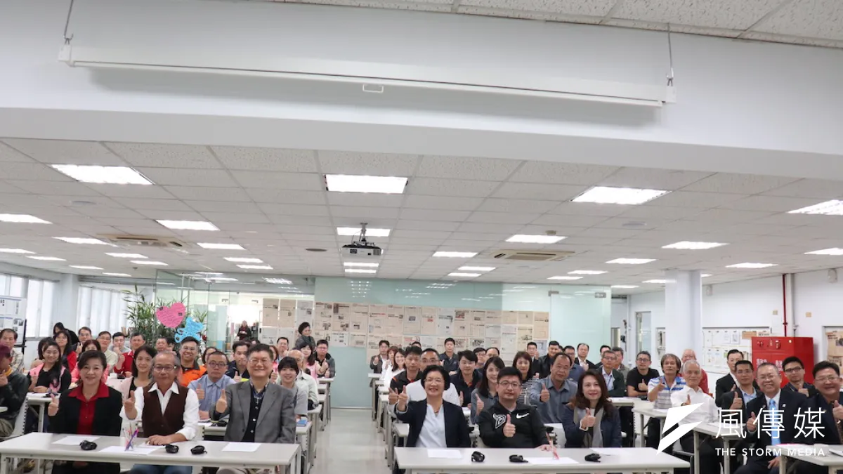 彰化縣工商發展投資策進會2日下午在花壇鄉全拓工業公司舉辦座談及幸福企業參訪。(圖/記者王秀禾攝)
