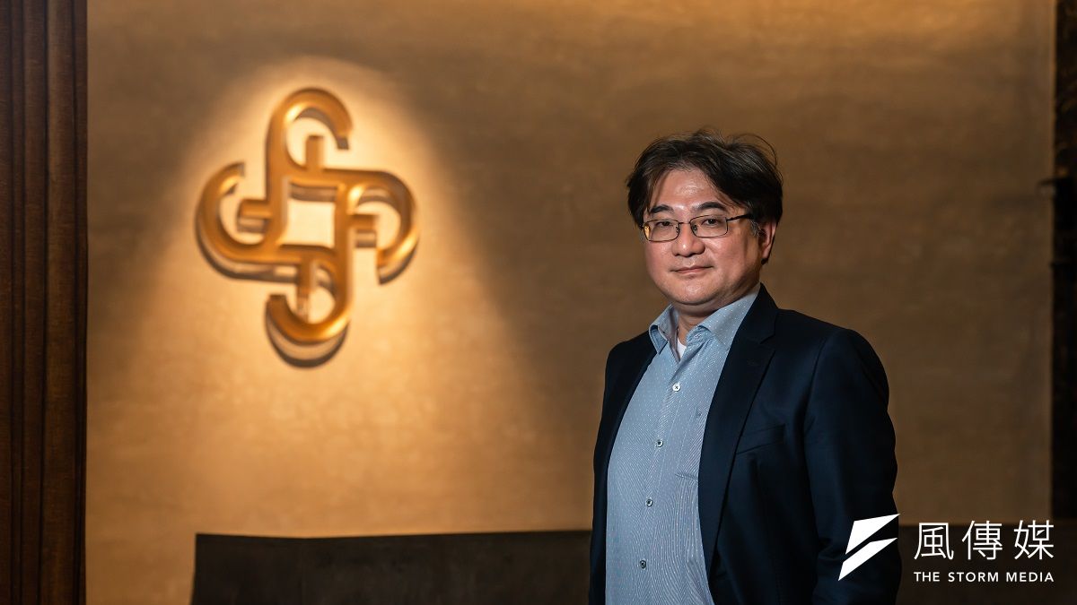 中租「零卡分期」深受消費者青睞,仲信資融資深副總經理張銘聰發下豪語,「從100塊到100萬,我們都要做!」(蔡孝如攝) 中租「零卡分期」深受消費者青睞,仲信資融資深副總經理張銘聰發下豪語,「從100塊到100萬,我們都要做!」(蔡孝如攝)