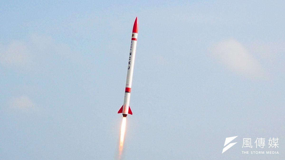 「成大Ⅲ型混合火箭」順利升空,締造台灣航太研發新猷。(圖:成功大學提供) 「成大Ⅲ型混合火箭」順利升空,締造台灣航太研發新猷。(圖:成功大學提供)