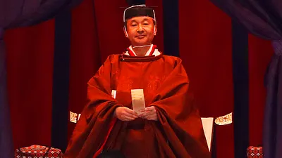 2019年10月22日,「即位禮正殿之儀」上的德仁天皇。(資料照,美聯社)