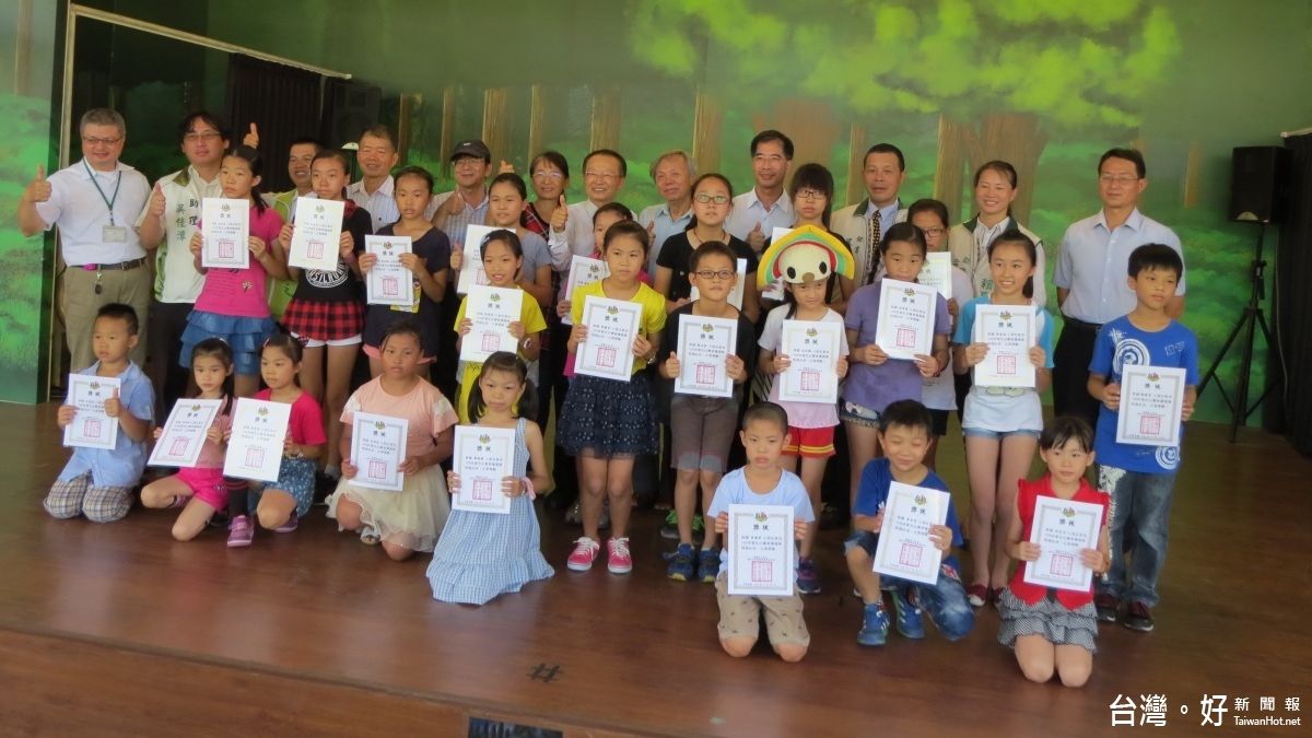 臺灣好樂園兒童寫生比賽 頑皮世界獲2組冠軍 臺灣好樂園兒童寫生比賽 頑皮世界獲2組冠軍