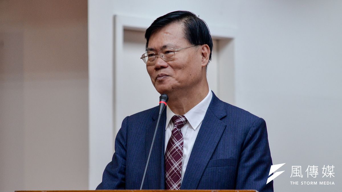 這個政府不斷讓大家幫其埋單,最新案例是金管會主委丁克華讓金融業為其挺產業政策埋單。(甘岱民攝) 這個政府不斷讓大家幫其埋單,最新案例是金管會主委丁克華讓金融業為其挺產業政策埋單。(甘岱民攝)