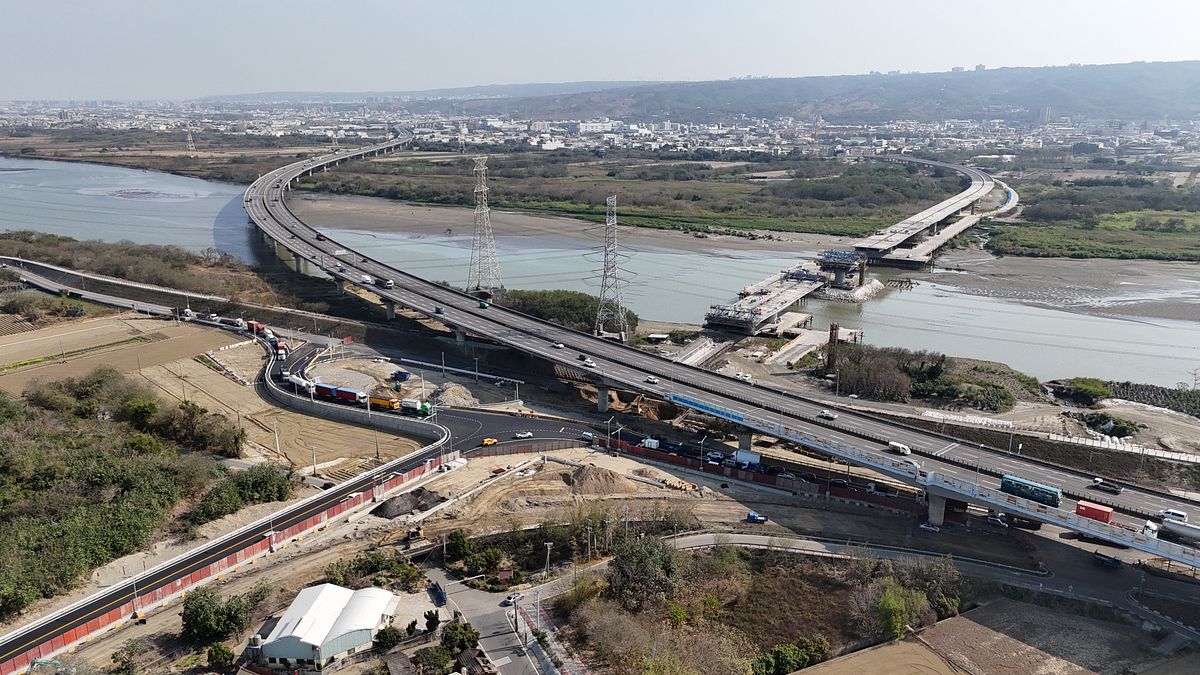 橫跨中彰「大肚和美橋」正式命名 工程進度近9成預計今年底完工通車