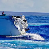 中国海警船が深刻な損傷を受ける。(写真/Xソーシャルプラットフォームより) 中国海警船が深刻な損傷を受ける。(写真/Xソーシャルプラットフォームより)