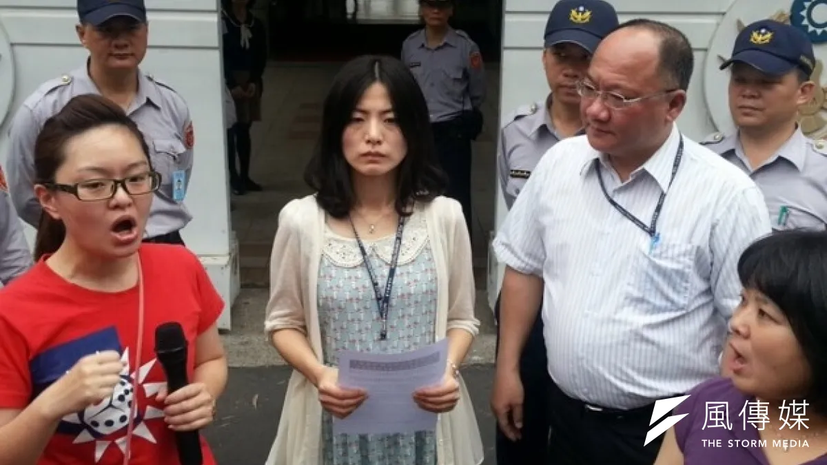 反賭聯盟在警政署前舉行記者會,要求警方徹查台大學生會周末的〈Charitino公益盛宴〉活動,是否涉及違法賭博行為,以及是否有幕後黑手操作。(林瑋豐攝)